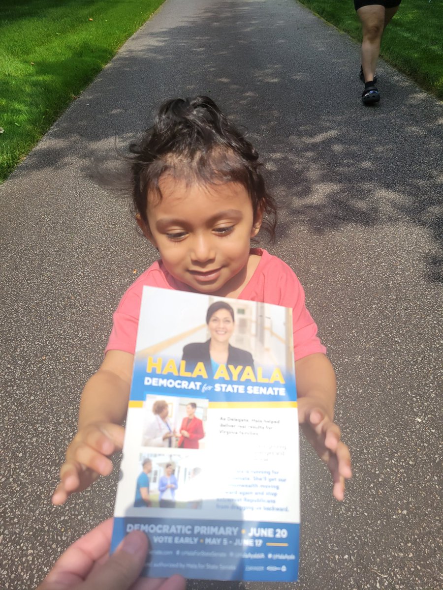 IvaniaCastill17's tweet photo. #SiSePuede, Today more than ever we have to #Vote 📮📬🗳📥🇺🇸 in the Primaries our #LATINO #VOTE is for @HalaAyala FOR #State_Senate to continue fighting and defending the rights of our #Community. https://t.co/IE2R2gUMNe