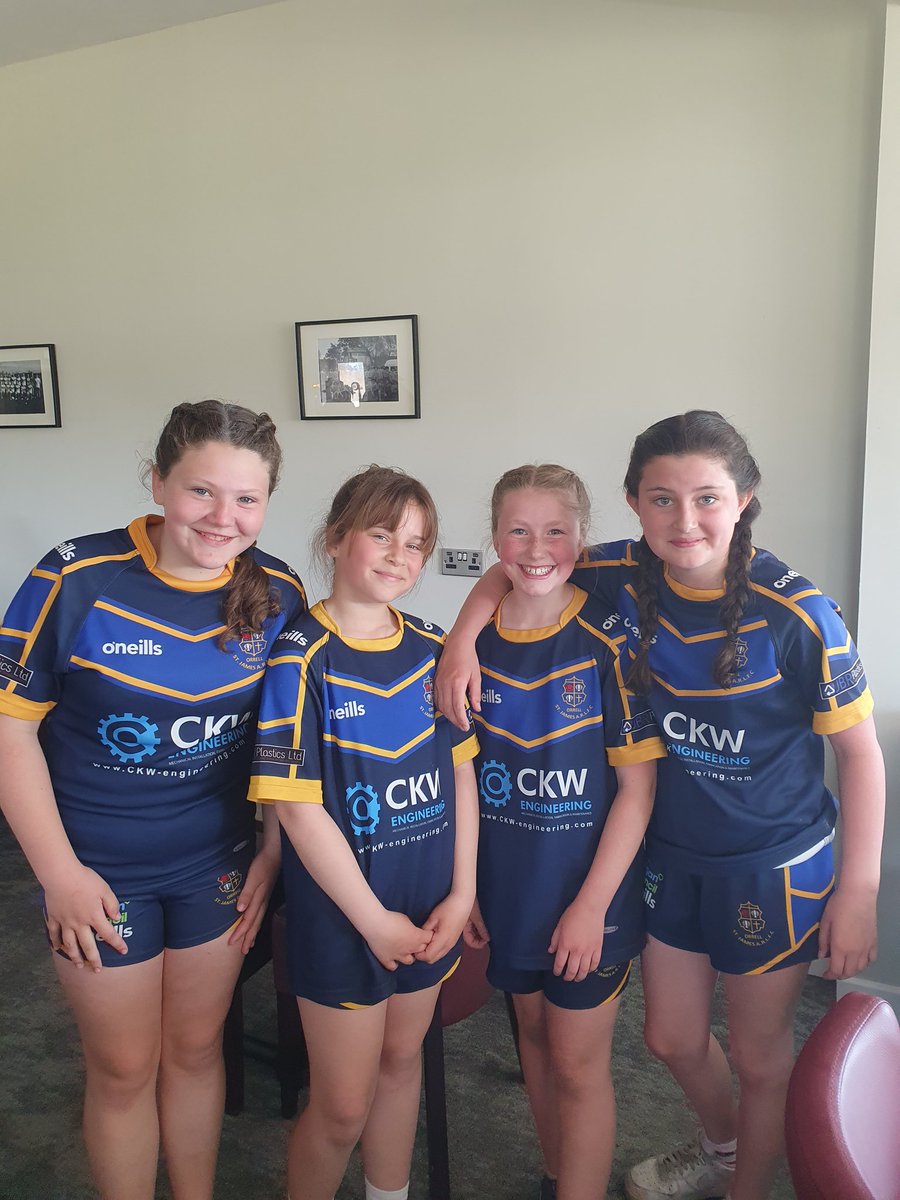 dawn_heley's tweet photo. Fabulous 1st game for the u12s girls at Orrell st James for current y6 girls Olivia, Niamh, Roisin and former pupil Sophie @OSJARLFC @OSJ_Sports @OSJ_Y6 https://t.co/Kbu8sgRJWI