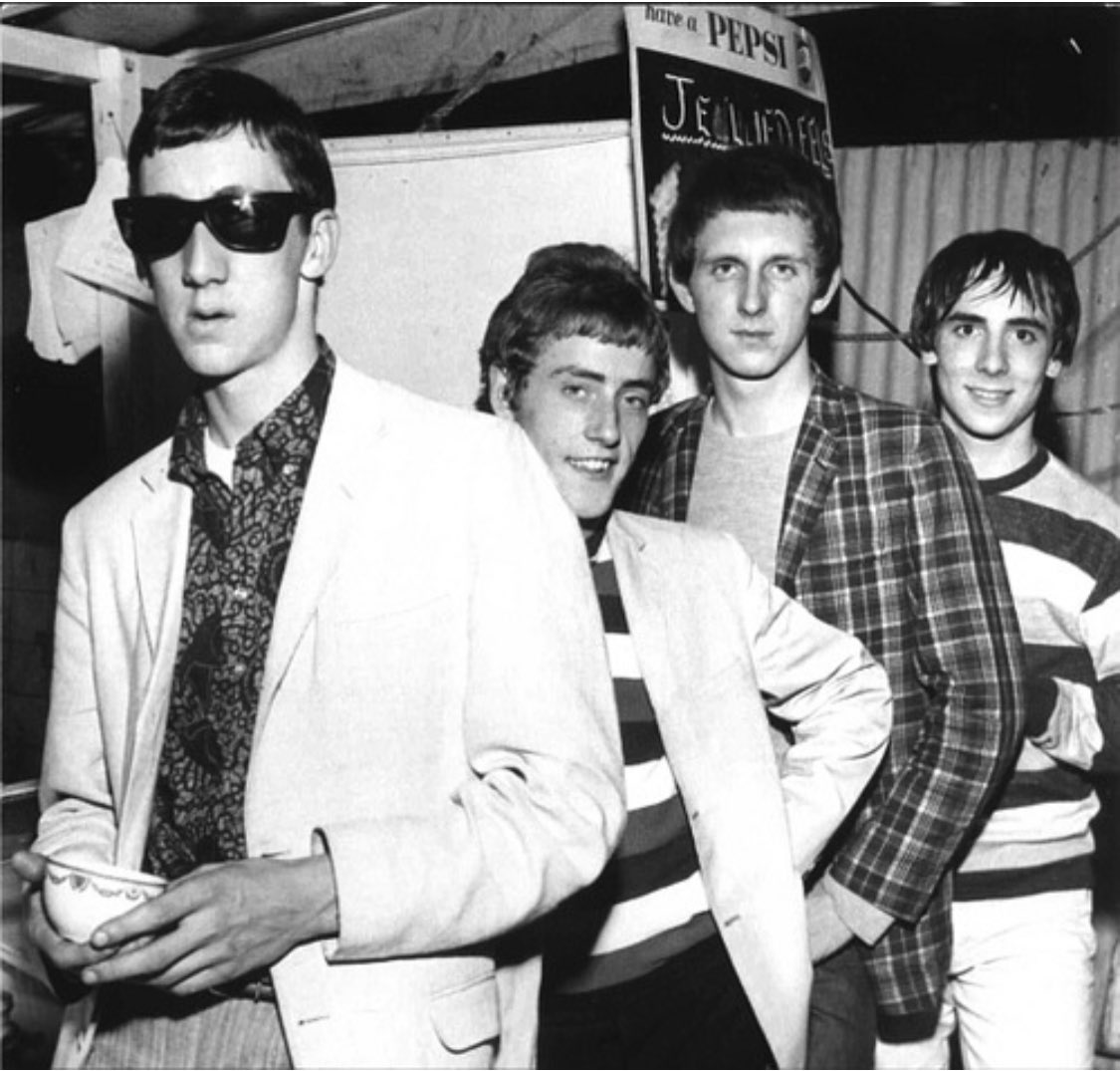 Young The Who.

#TheWho
#PeteTownshend 
#RogerDaltrey
#JohnEntwistle
#KeithMoon