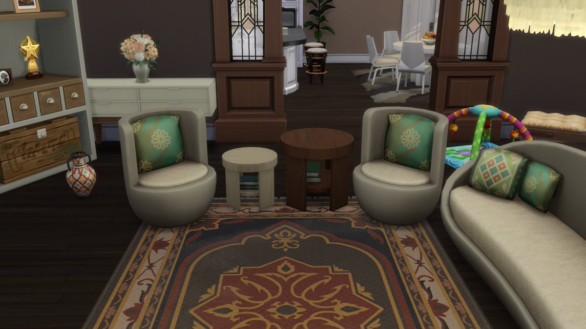 Ignore the furniture everywhere, the Spiegels are renovating & buying new furniture. Speaking of these tables/side tables in general. They are either too big or too small when you downsize them. The proportions compared to the beds & couches etc ugh am I right?
#ShowUsYourBuilds