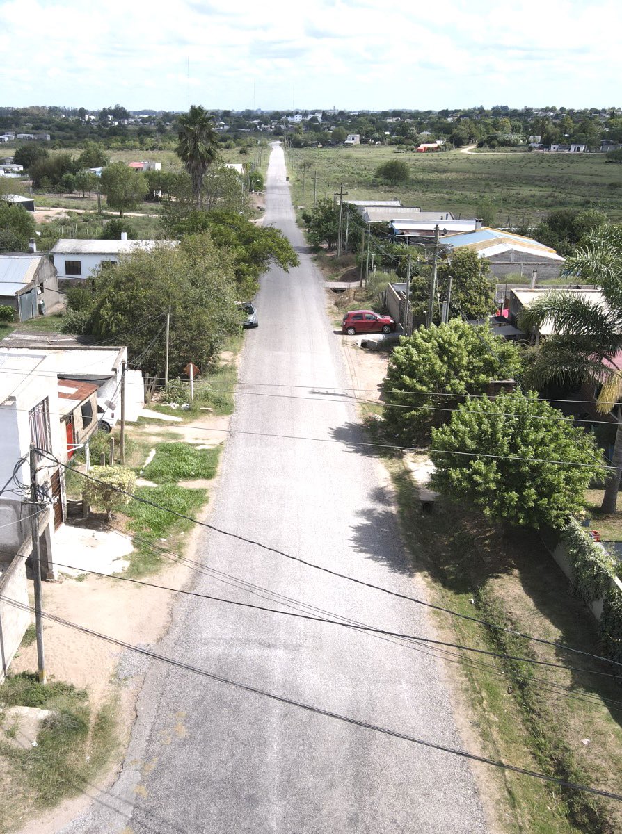 El GobiernodeTreintayTres ha intervenido en más de #470cuadras de calles de nuestra ciudad, construyendo y reparando el #pavimento de bitumen y hormigón. Estamos dotando a Treinta y Tres de una gran infraestructura en calles y avenidas de diferentes zonas y barrios íntegramente.