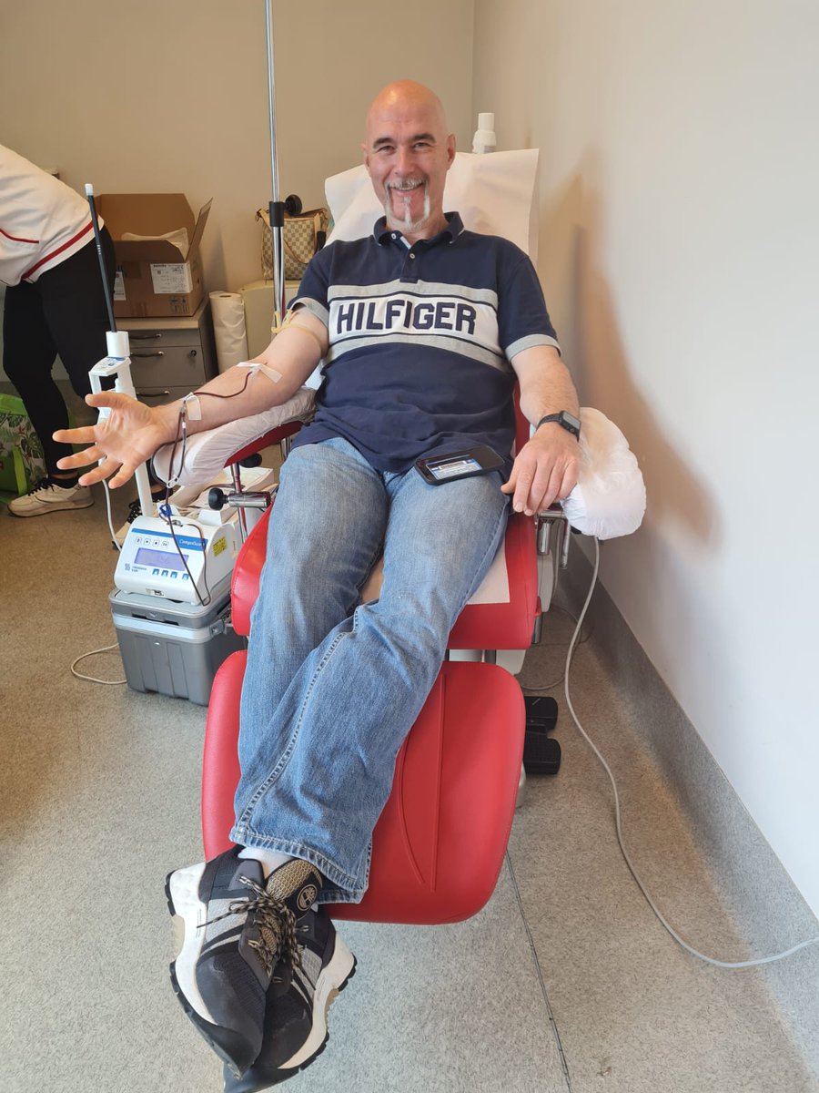 #Donare sangue è #felicità! 😀
Cosa aspetti? 
In questi giorni c’è bisogno di donazioni 
e della tua felicità! 
Contatta la nostra segreteria e prenota la tua donazione!
Chiama lo 0574 609730
scrivi un messaggio su Whattsapp al 366 4323527
#donasangue