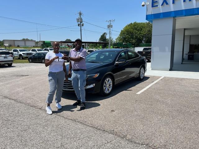 CONGRATULATIONS TO BRITTANY BOND from right here in Brownsville on the purchase of her Certified Pre-Owned Malibu! 

We appreciate you shopping local! Welcome to the Express Automotive Family!! 

(Salesperson: Eddie Washington)

#ExpressYourself
#BuyLocal
#ExpressChevroletGMC