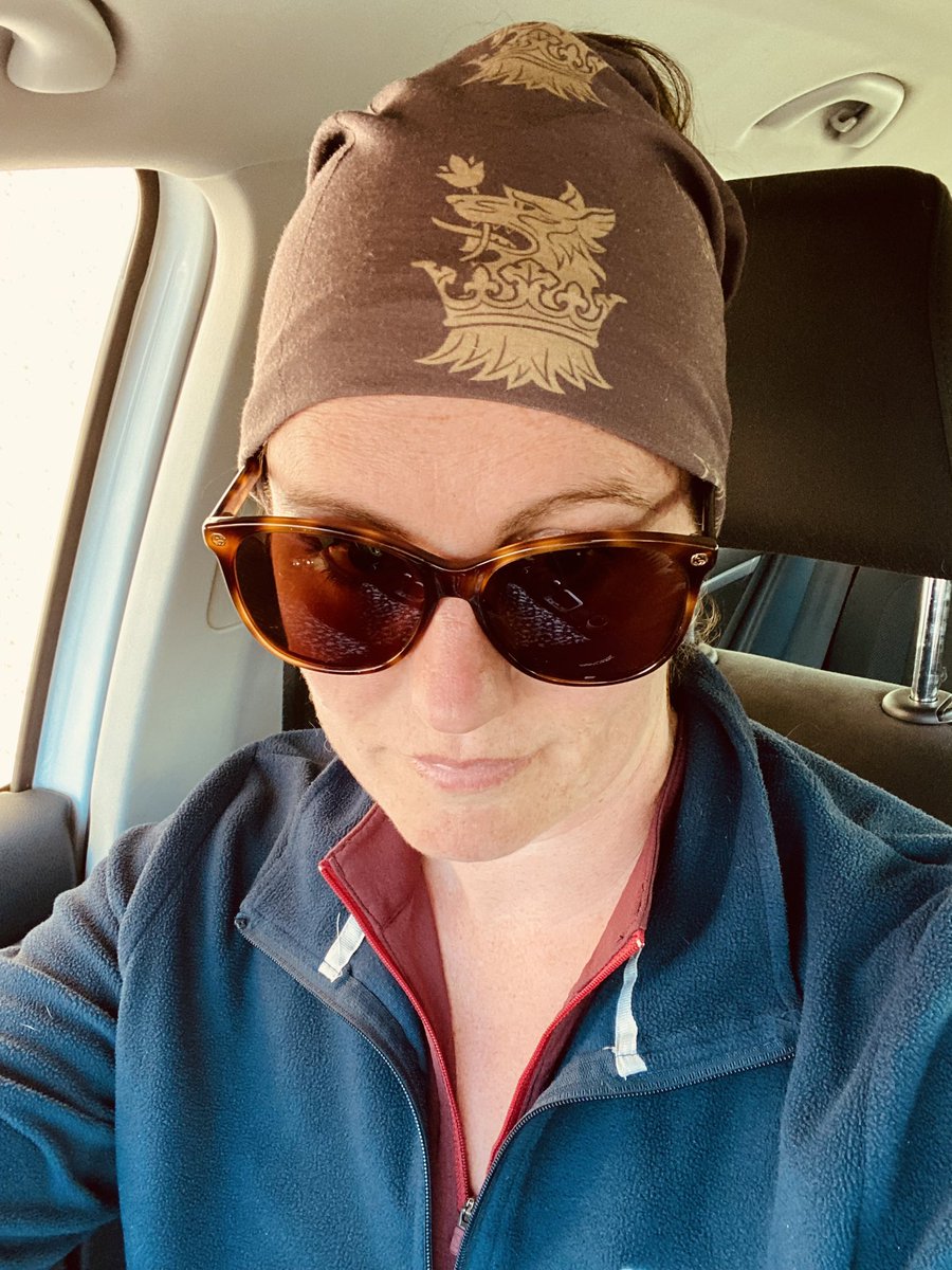 thetalllawyer's tweet photo. Conference formative assessment tomorrow…
But first a night in the parlour… what a fashion icon.
#barstudent #2ndjob #job2of3 https://t.co/GYP6EKVNTy