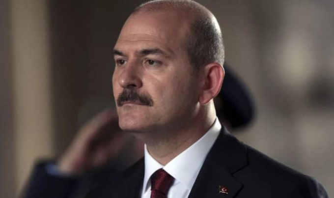 cumhuriyetgzt1's tweet photo. Bir devir sona erdi: Bakanlığı sona eren Soylu'dan ilk açıklama

https://t.co/eHSOVtHZpV https://t.co/CtupGgUy3i