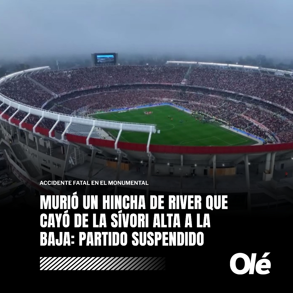 DiarioOle's tweet photo. 🚨 MURIÓ UN HINCHA Y SE SUSPENDIÓ EL PARTIDO

Tragedia en el Monumental: un hincha que cayó de la Sívori Alta a la Sívori Baja perdió la vida y se suspendió el partido entre River y Defensa y Justicia https://t.co/KfB1KZo81Z