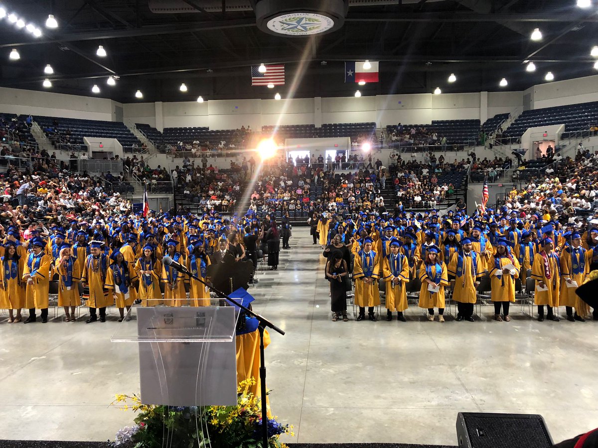 HISDHighSchools's tweet photo. Congratulations @btw_hsep class of 2023! Education is not preparation for life; education is life itself. @GPonceHS @NirmolLim https://t.co/Bp08EnSDrt