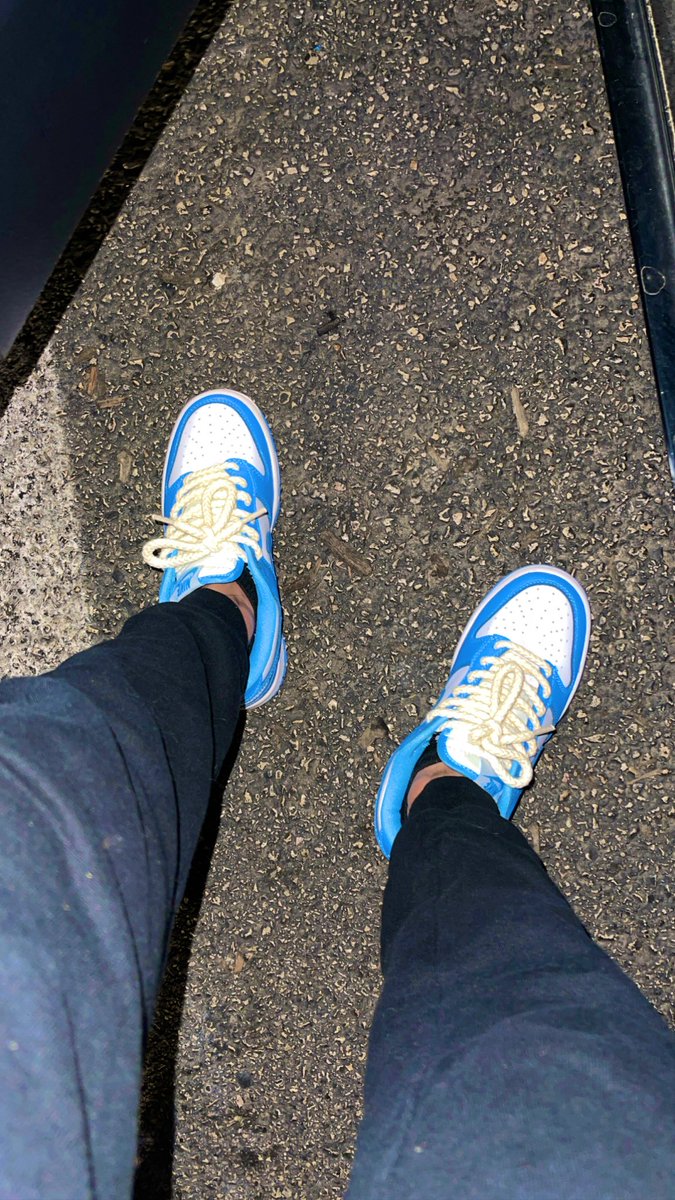 ihydev_'s tweet photo. Rope laces look kinda fire on the UNCs https://t.co/XZdALnsUGB