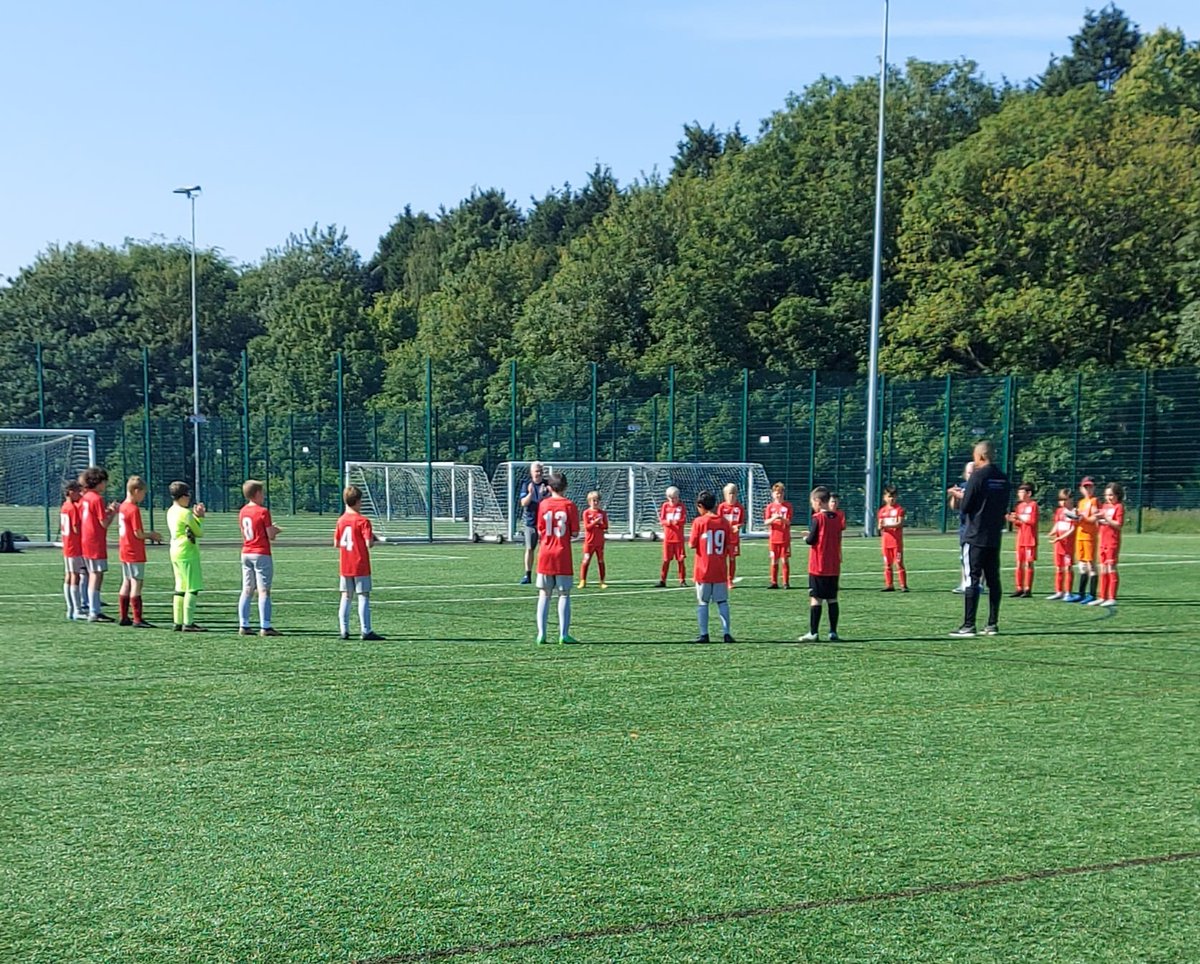 Great first day in the 9v9 transition league. Thanks for super organisation <a href="/WooltonJuniorFC/">MSB Woolton FC</a> and a great game with <a href="/msbArgentina/">MSB Woolton Argentina U14 (2025/26)</a>. Amazing tribute to Lance this morning with all the matches celebrating a true legend 👊⚽️