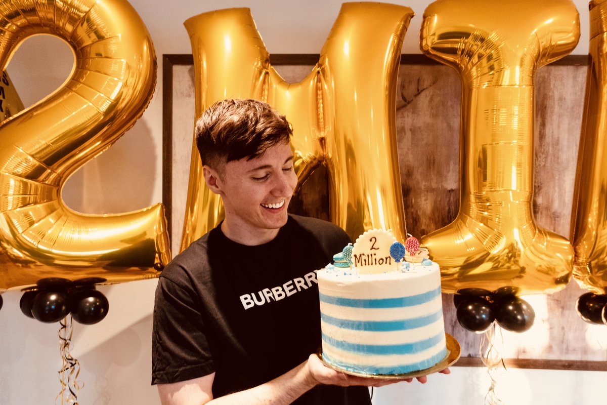 dawkosgames's tweet image. Thankyou for 2 Mil! ❤️