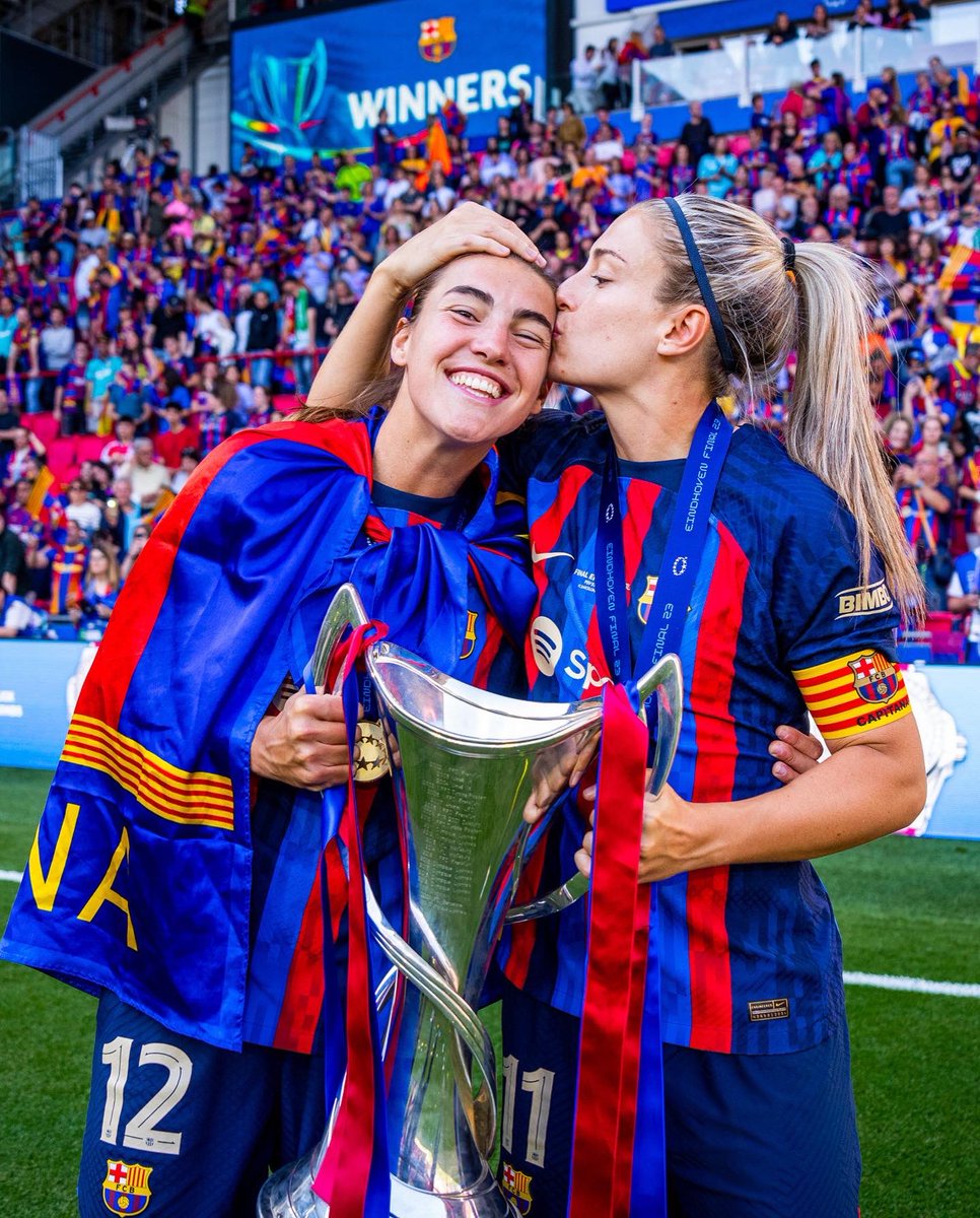alexiaputellas's tweet photo. besos besos besossssss 🏆🏆 https://t.co/4TrxXfWiWb