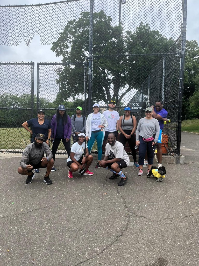 BronxSole's tweet photo. The breeze was everything this morning. 

Congrats to @ladysoul717 who slayed the San Diego Rock N Roll 5K!!🙌🏾

Remember Saturdays are 9AM from now until the end of August. Sorry to those who missed us.

See y’all Tuesday at 6pm!

#bronxsole #yourhealthyourhoodyourhistory https://t.co/9g8xFGDH6t