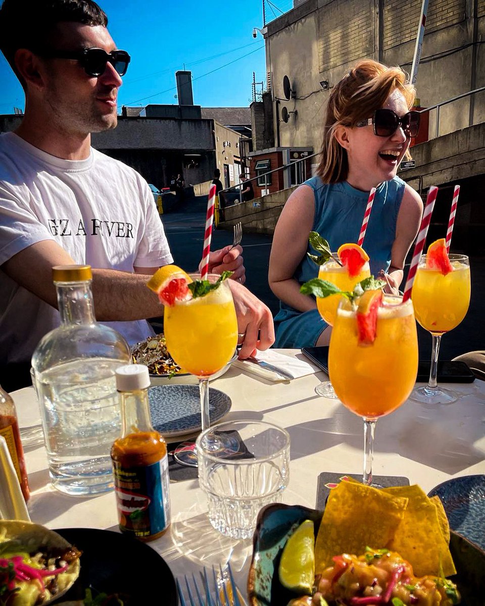 We have some exciting news… starting this week our outdoor Afuera is open 5 days a week.

Come sit outside and sip some tequila with us.