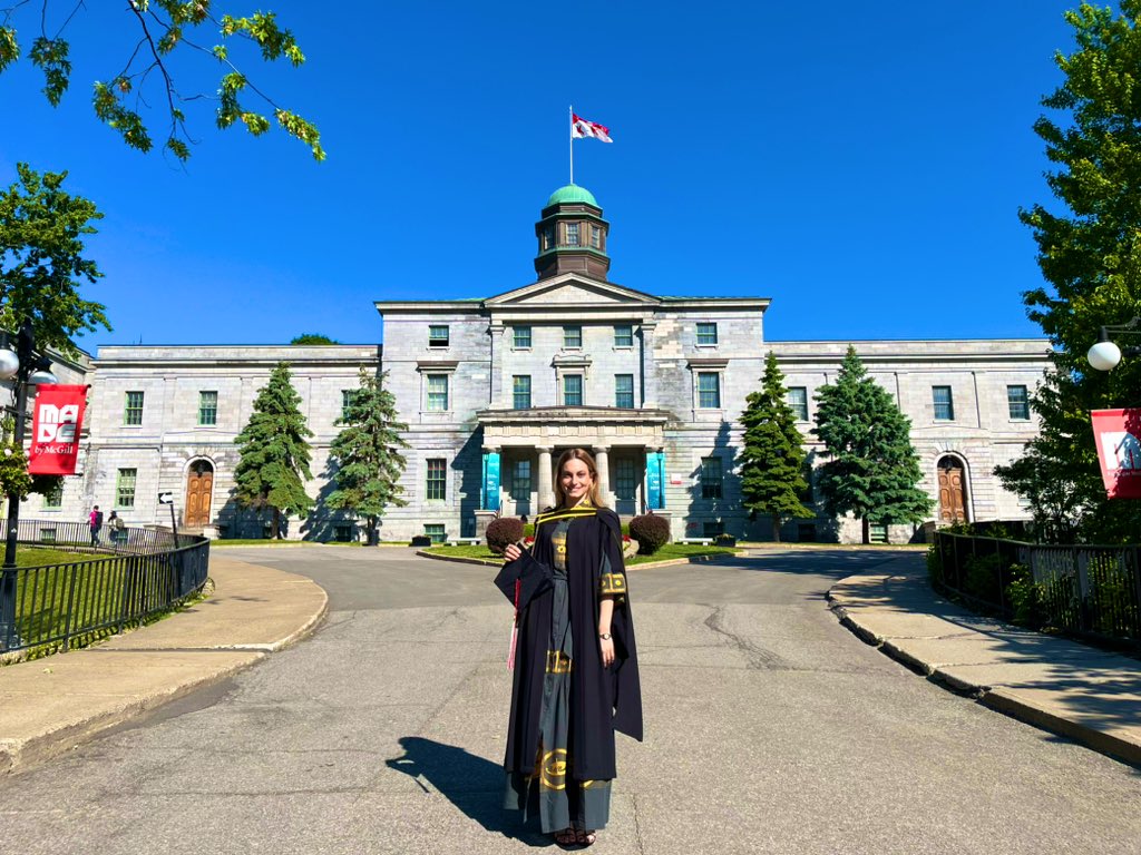 iliamyt's tweet photo. #Convocation #McGill #IMHL @IMHLMcGill @mcgillu https://t.co/ZMeahK2G5R
