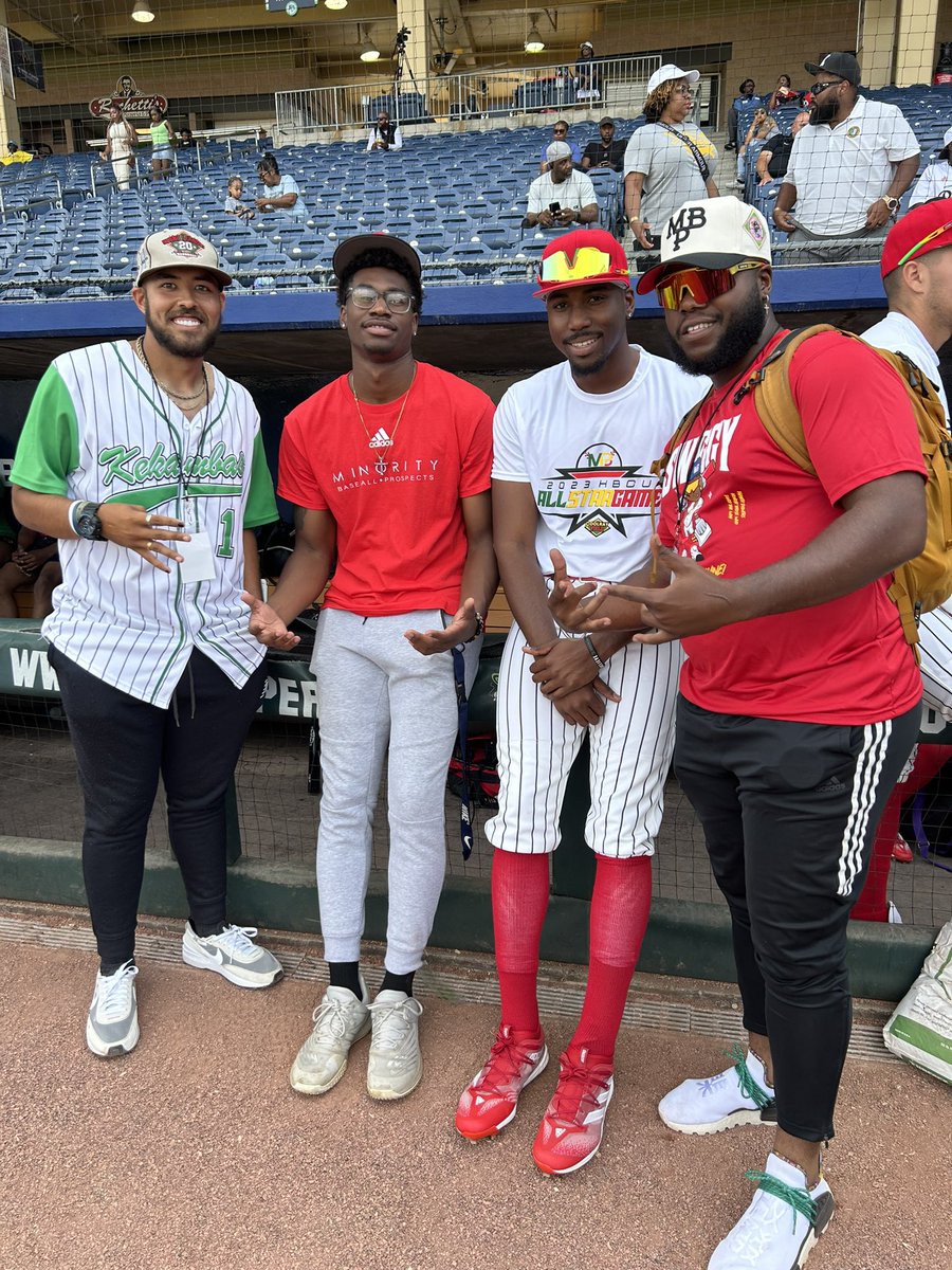 Minutes away from our guys taking the field for <a href="/MBPTakeover/">Minority Baseball Prospects</a> #AllStarGame 

Congratulations to <a href="/sao33101/">Steven Oates</a> &amp; <a href="/KelvinReese7/">Kelvin Reese</a> on their respective selections!! #HailOHail 🐅🐅