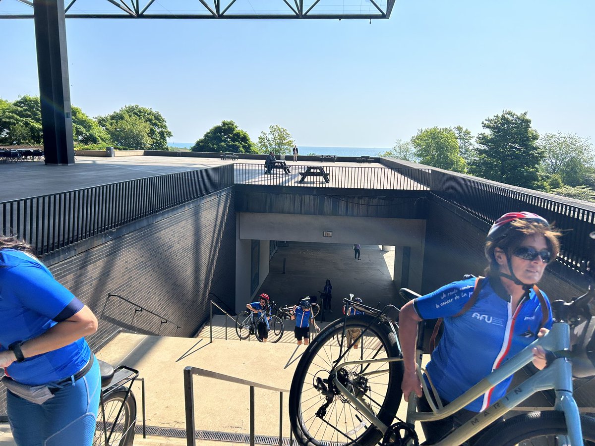 What a great ride 🚴today in Chicago #ASCO2023! Paralleling same date as Mount Ventoux ride France - Friendship #Roadcycling - including some climb + steps. Next year mount Ventoux@ @BenjaminPradere @VerhoestGregory please share more pics! Finally finishing with a great beer🍻