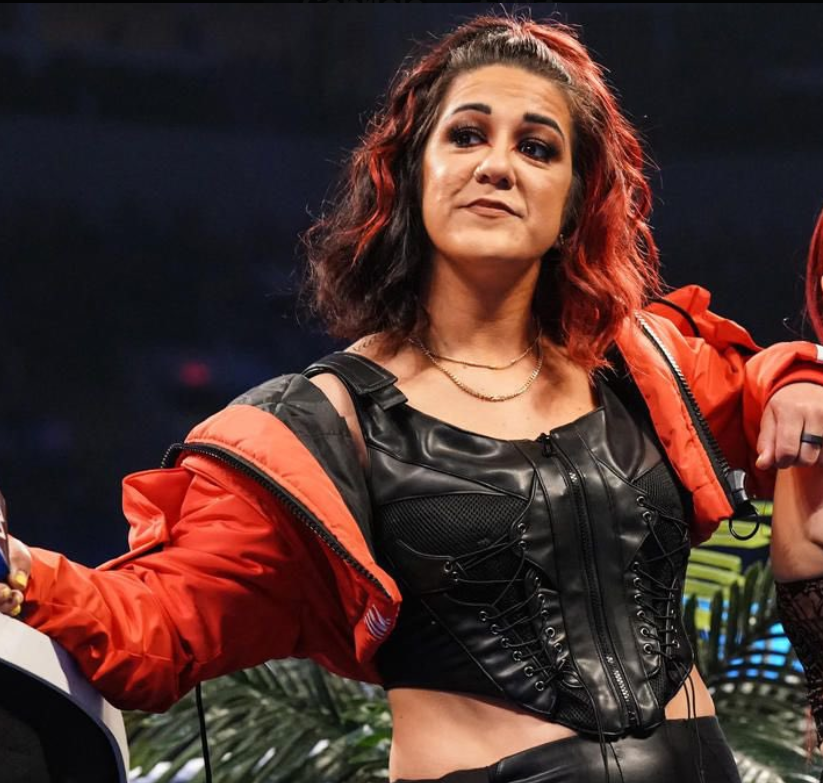 3 of the BEST LOOKS of Bayley in my opinion 🖤❤️✨#Bayley #DamageCTRL leader