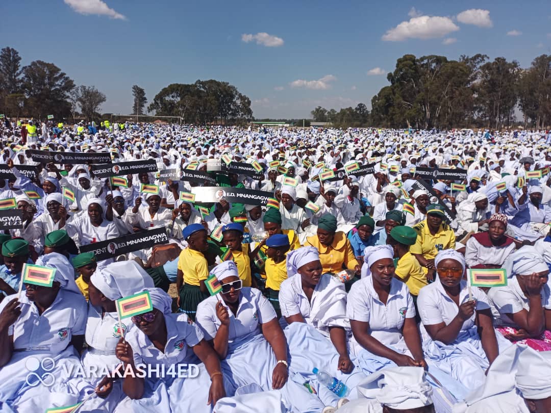 cdechitepo002's tweet photo. Numbers don't lie 🎤.
#EDForPeacefulPolls.
Thousands and thousands of #Mapositori4ED and #Mazion4ED have prayed for peaceful polls in this year’s harmonised elections. They promised to #VotED and #ZANUPF because #EDWORKS. Ichoo ✊🇿🇼.
@edmnangagwa @2023edpfee https://t.co/Omk4Qq2bzt