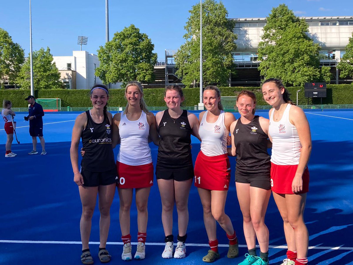 Hockey in the Sun <a href="/MaisieRiley6/">Maisie Riley</a> <a href="/GoodmanMads/">Maddie Goodman</a> <a href="/amycradden/">Amy Cradden</a> <a href="/HockeyWales/">Hoci Cymru</a> <a href="/_bethalexanderx/">Beth Alexander</a> <a href="/OtsiSykes/">Ottilie Sykes</a> pippi <a href="/EnglandHockey/">England Hockey</a>