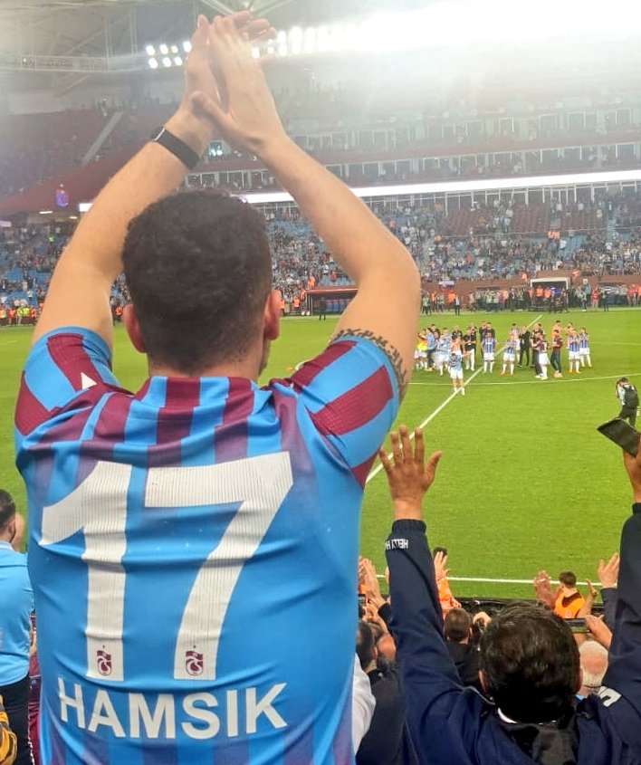 Kattığın, yaşattığın her şey için teşekkürler.

Hoşçakal "Grande..."