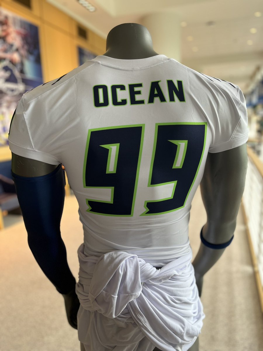 scott_lqd's tweet photo. Here’s a glimpse of the jerseys. Which one do you like better? Comment below 👇 

Ocean or Monmouth

Tickets now available, limited supply don’t miss out. Get yours asap!

@MrGetFlee99 #monmouth #ocean @MUHawksFB @monmouthu @ShoreSports_NJ @Matt_Manley @Bob_Badders https://t.co/xFr5qUnoTn