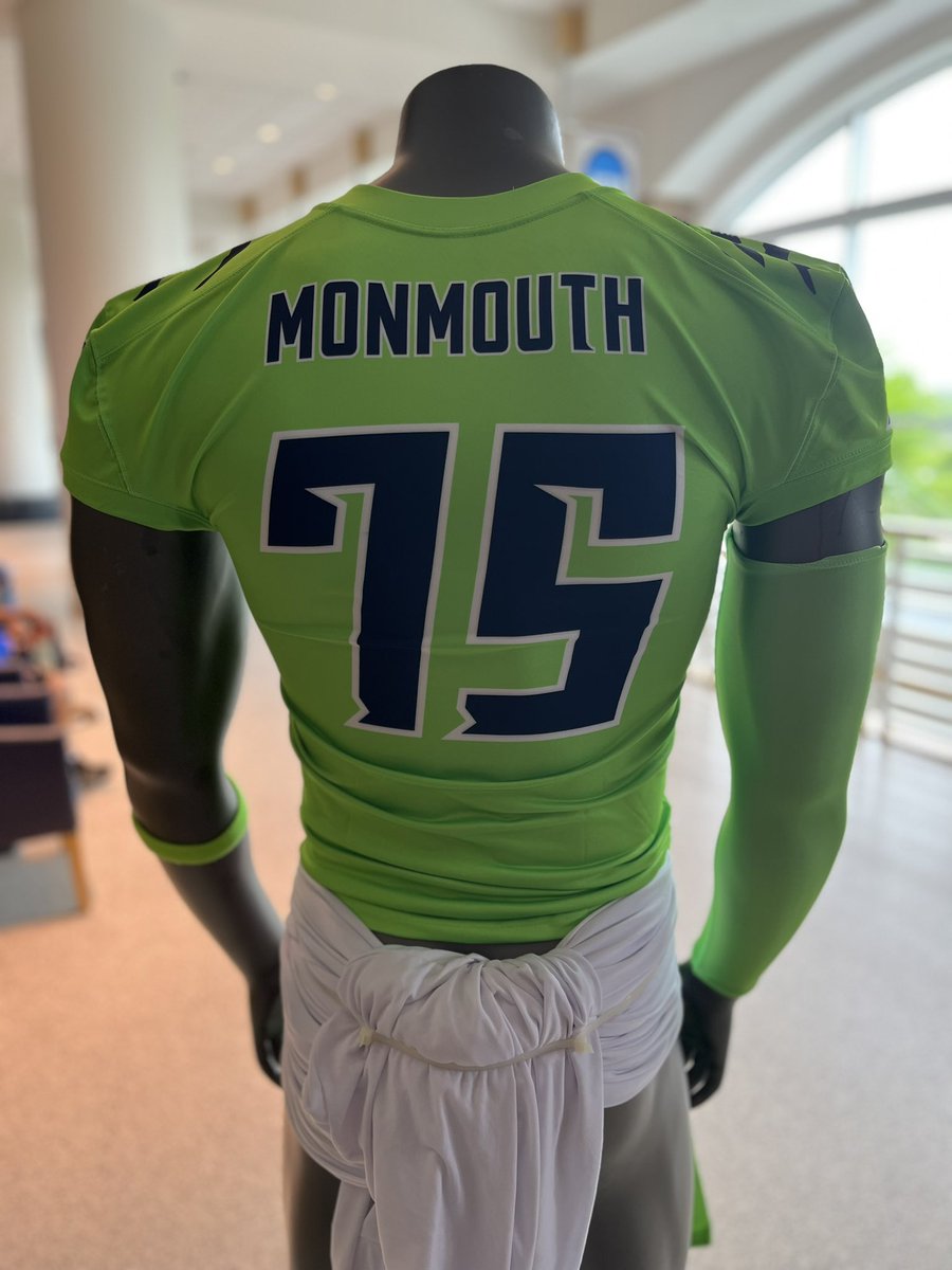 scott_lqd's tweet photo. Here’s a glimpse of the jerseys. Which one do you like better? Comment below 👇 

Ocean or Monmouth

Tickets now available, limited supply don’t miss out. Get yours asap!

@MrGetFlee99 #monmouth #ocean @MUHawksFB @monmouthu @ShoreSports_NJ @Matt_Manley @Bob_Badders https://t.co/xFr5qUnoTn