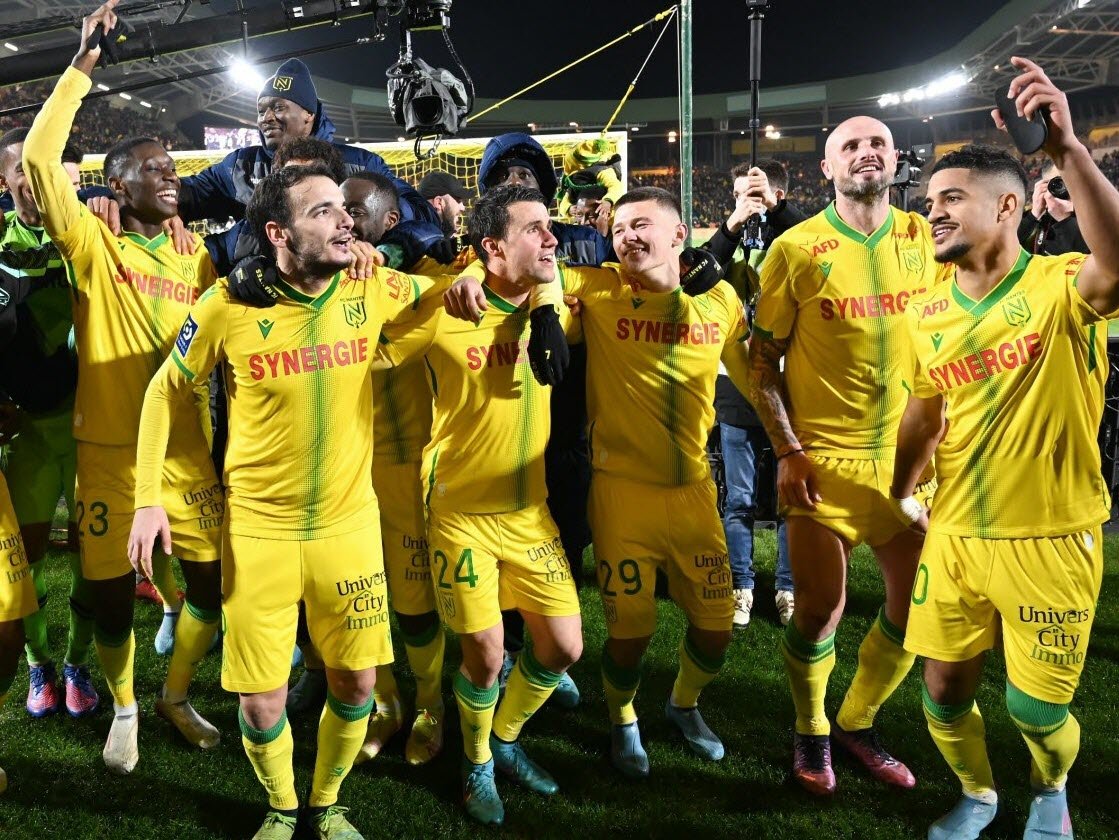 L1fanclub's tweet photo. 🚨 OFFICIEL !!!

LE FC NANTES EST MAINTENU EN LIGUE 1 !!!! 💛💚

#FCNSCO | #Ligue1UberEats | #MultiJ38 https://t.co/LknZHPCDsw
