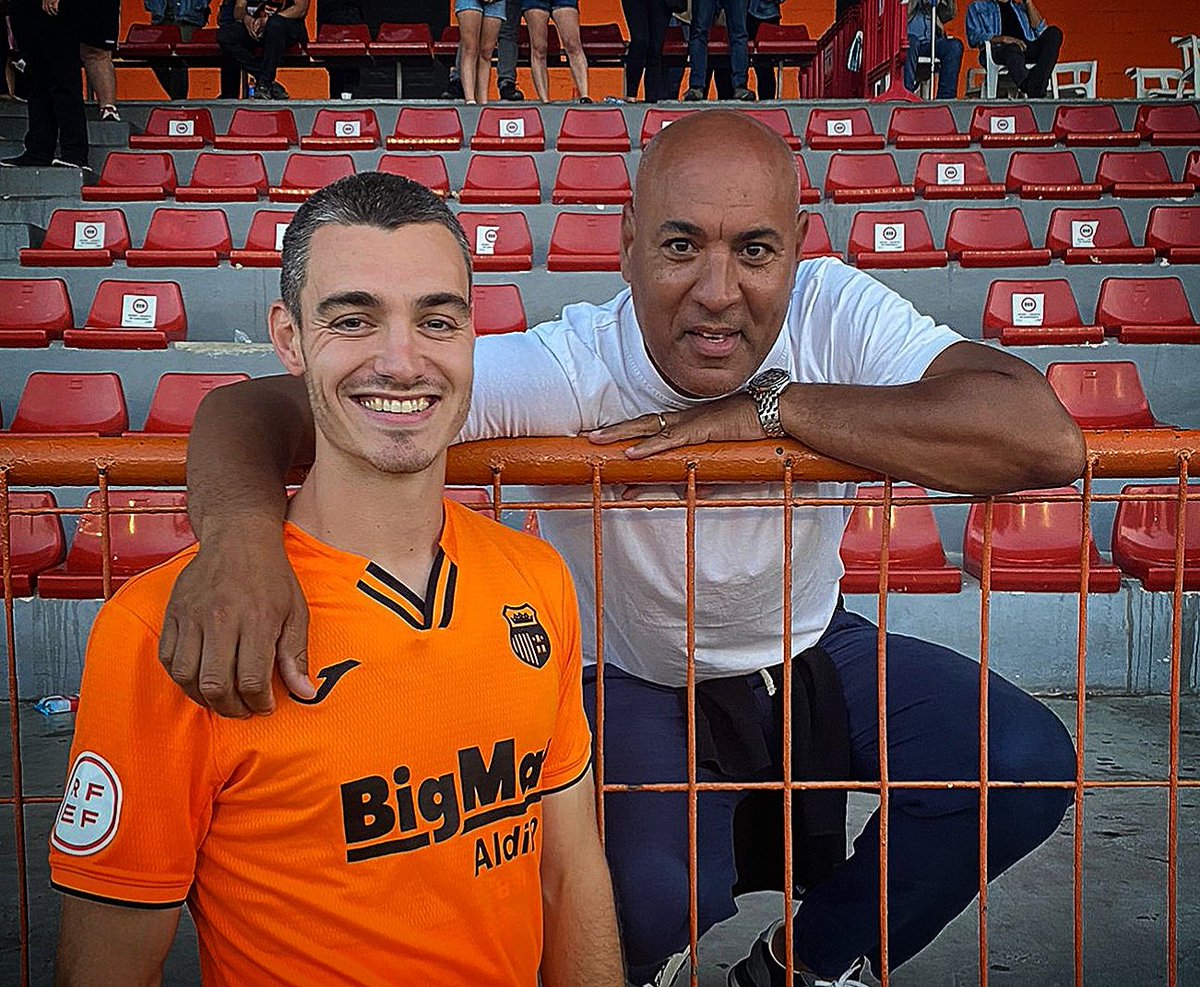 Enhorabuena <a href="/enricCux/">Enric Cuxart</a> 
Cuatro play off seguidos y al fin has conseguido ascender.
<a href="/tcf_oficial/">Torrent C.F.</a> 
#invsport #invsportplayer #ascenso #torrent