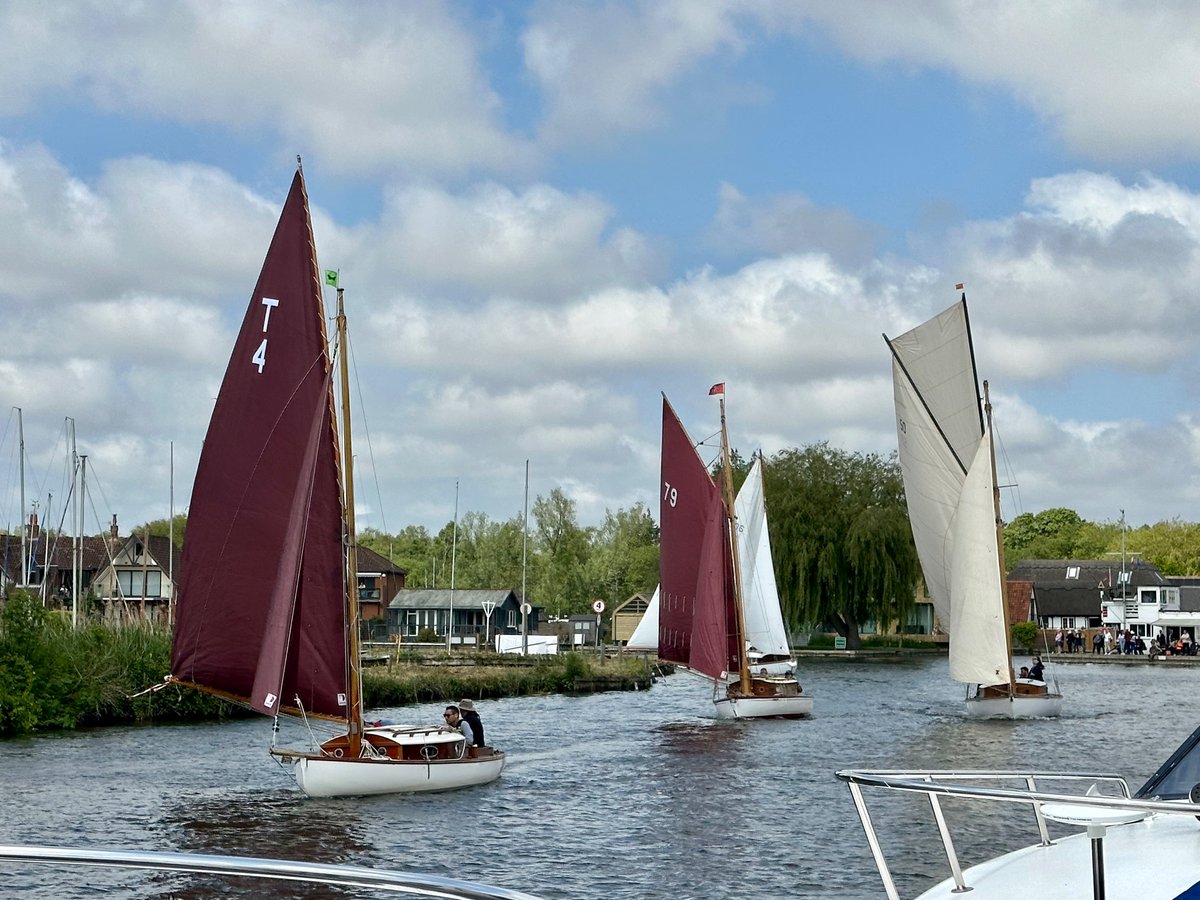 Amazing weather for the start of the Three Rivers Race today at Horning @threeriversrace