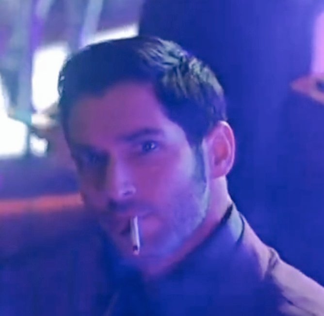 Varia in purple light 💜🌸😈
#Lucifer 
#LaurenGerman #TomEllis