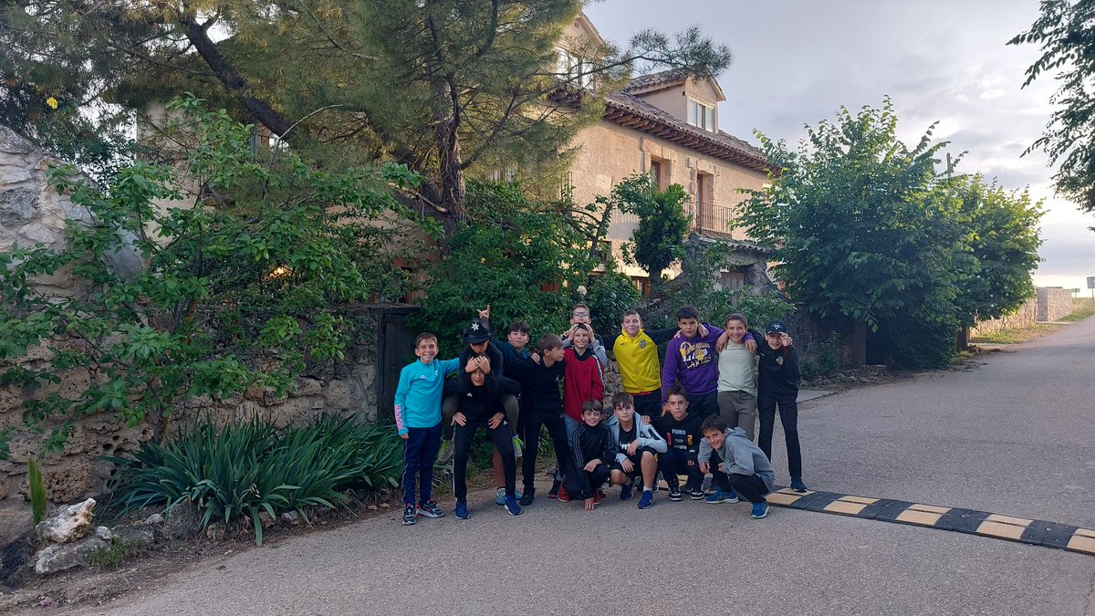 Hemos ganado mucho este año... Pero el formar este grupo de amigos, es la mayor de las victoria. Mi Alevin Regional de fin de semana en El Olivar. <a href="/futbolsales/">CD Salesianos Guadalajara Fútbol</a> ⚽️💛