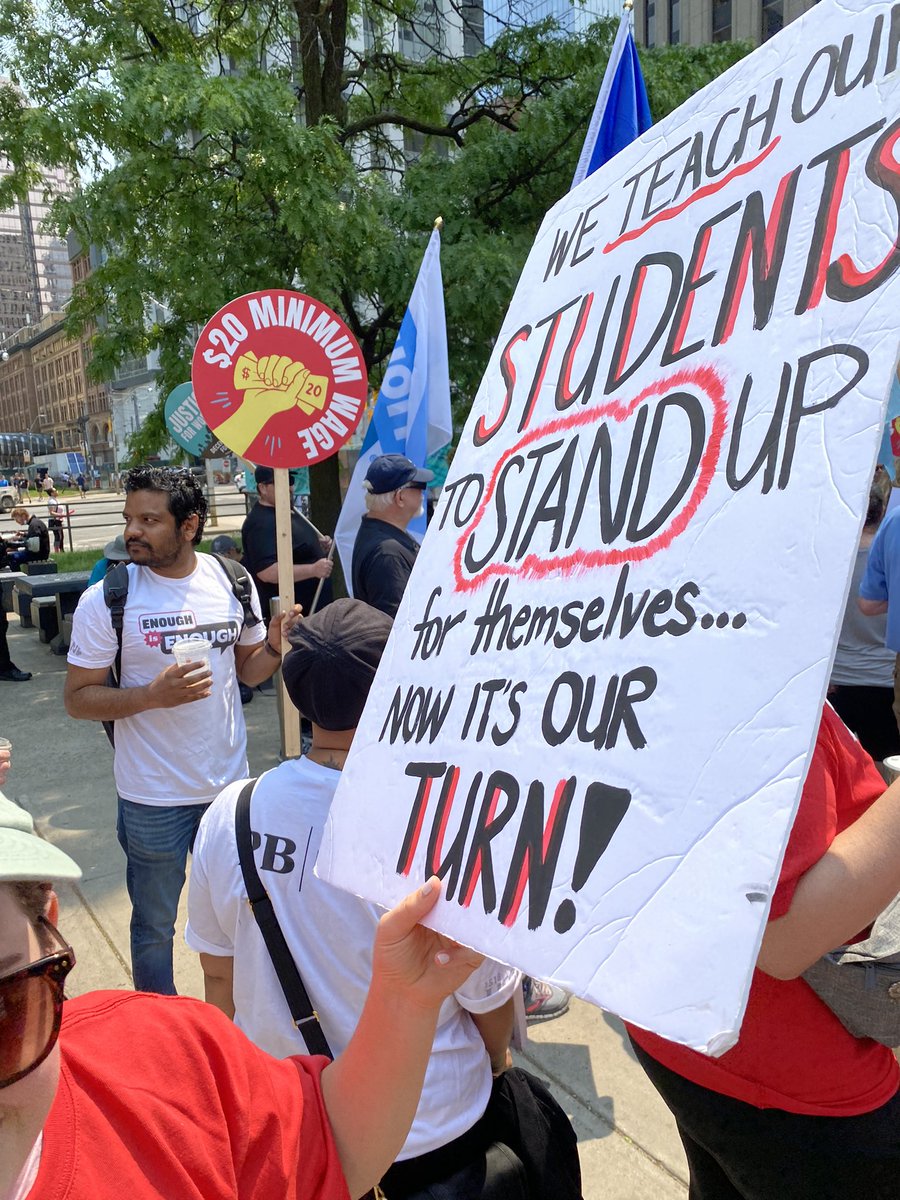 jayryght's tweet image. #EnoughIsEnough rally in downtown #Toronto today! Great being with my @OECTAProv @YorkOECTA @dpsuoecta and #dpeu people! ✊🏻as well as my #family!