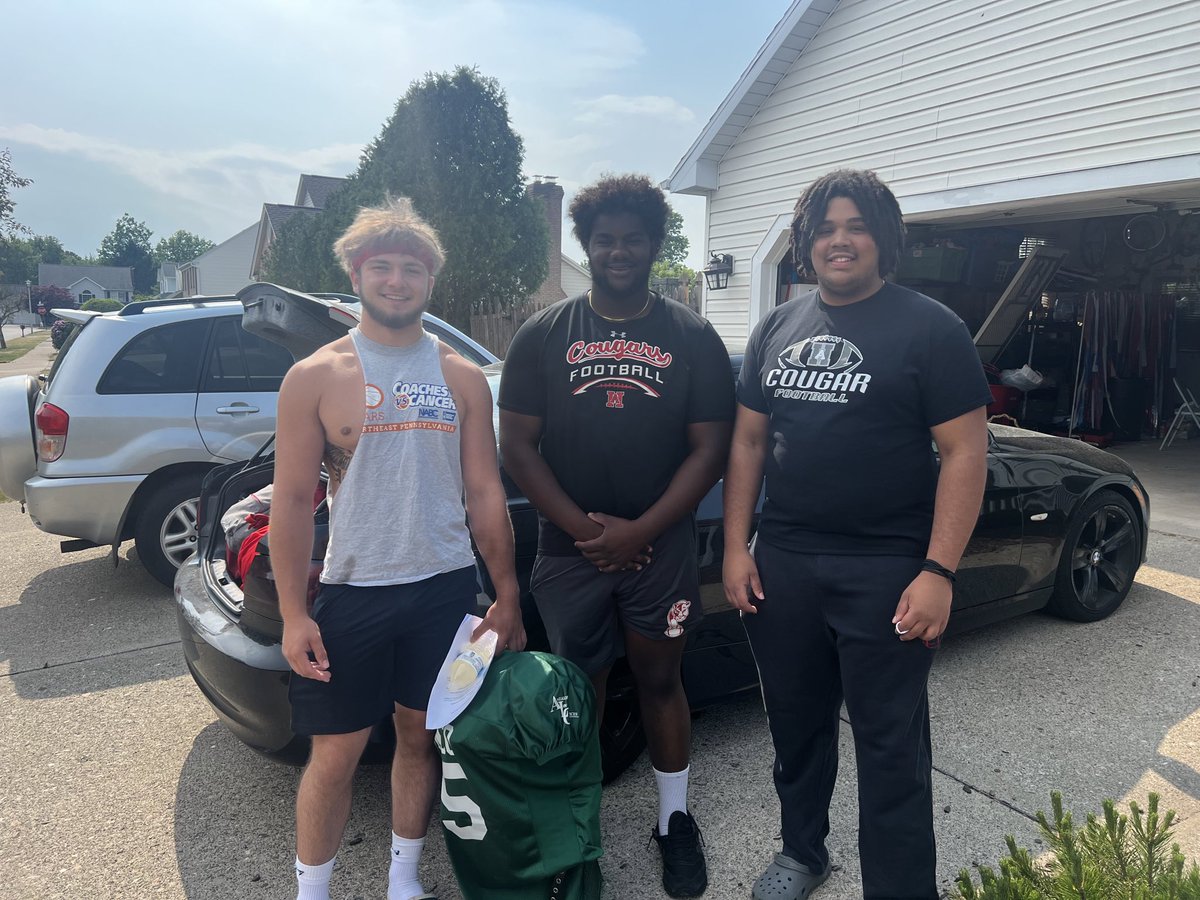 Good luck to <a href="/AlverniaFB/">Alvernia Football</a> commit <a href="/RyanMatyas10/">Ryan Matyas</a>, <a href="/PorroSammy/">SP</a>, &amp; <a href="/Fabian_J78/">Juan Fabian</a> as they take the field tonight representing the WVC in the 2023 UNICO All-Star Game!
Go Cougars‼️