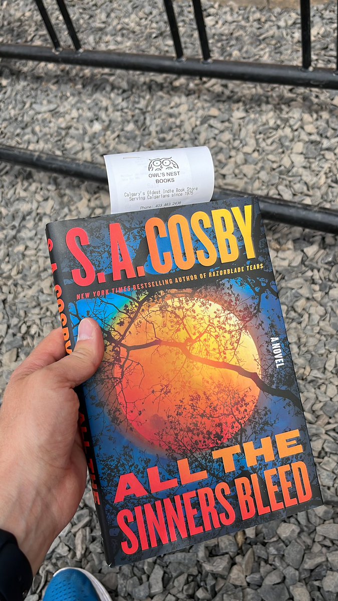 SteveMacKeigan's tweet photo. @blacklionking73 Look what finally made it North of the border! 🇨🇦 I can’t wait to crack it open! Just finished @elicranor ‘s latest and @DavidJoy_Author ‘s is on order from @owlsnestbooks https://t.co/MpRvfYQA83
