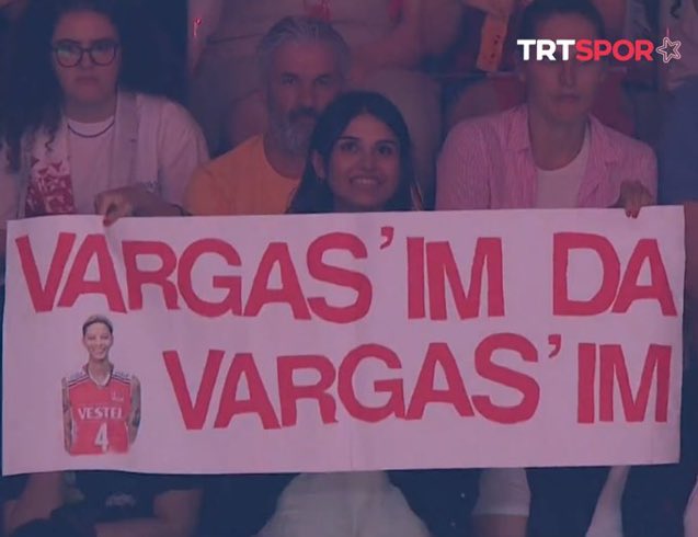 izzy!! mamodes's (@fwbizzy) on Twitter photo 