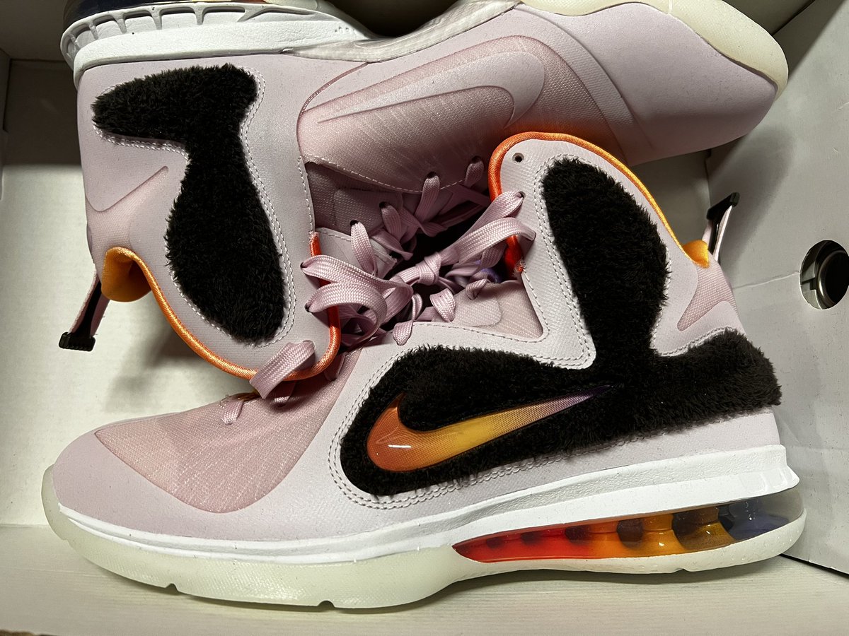 Thing 12 Games on Twitter "I love weird shoes (obvi), and briefly