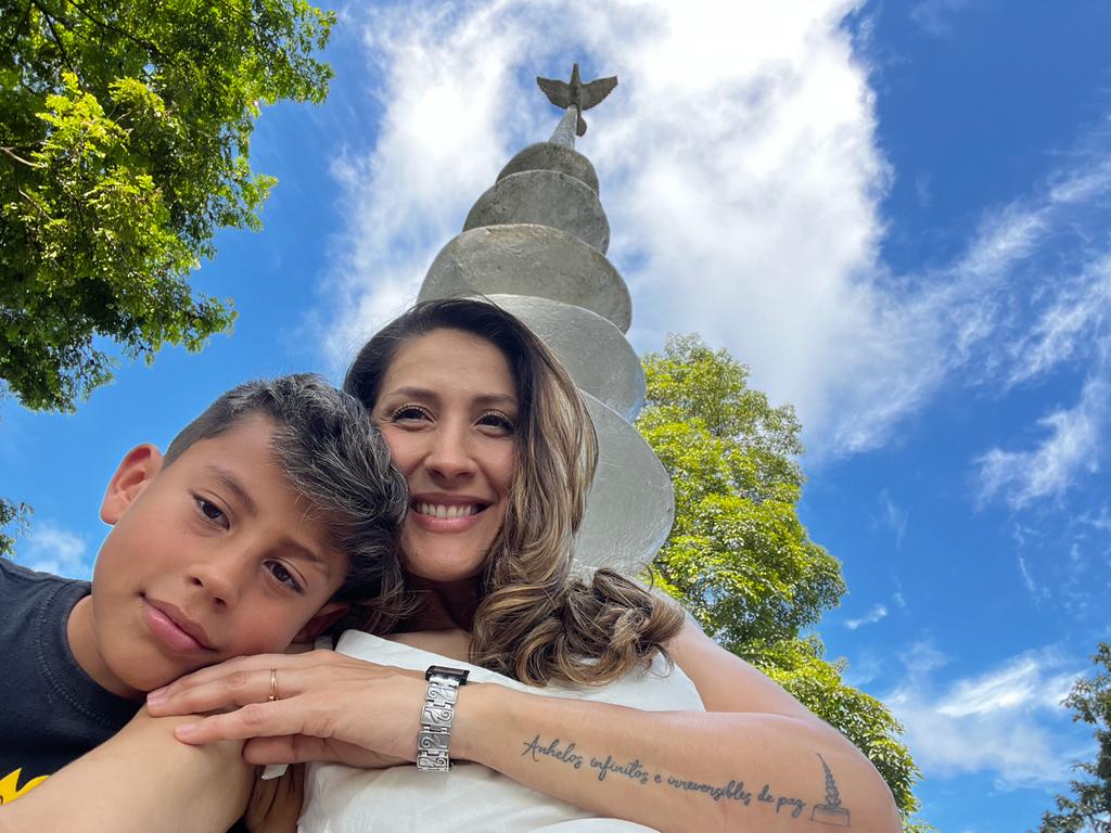 JEPAGAME's tweet photo. "Anhelos infinitos e irreversibles de Paz"_ Castillo-Meta. Un legado, un compromiso, un regalo para _"vuestros amiguitos y amiguitas del mundo"_ MMM&amp;JR https://t.co/bSvPucArin