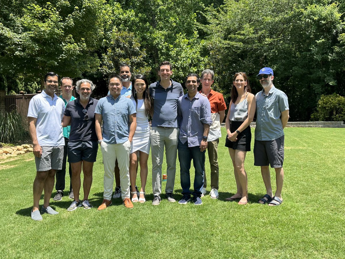 Congrats <a href="/marvlu/">Marvin Lu</a> <a href="/EvanBlankMD/">Evan Blank</a> and stephanie wang on finishing EP fellowship! #EPeeps