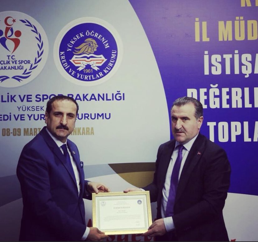 metinylmaz56's tweet photo. Gençlik ve Spor Bakanı olarak atanan Sn. Osman Aşkın Bak’ı tebrik eder, hayırlı hizmetler diliyorum. 👏👍💐 https://t.co/bMDATF2BWP