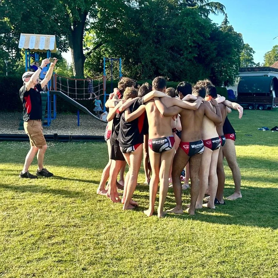 Our 2009's team win the @cs_wpc festival beating @PoloExeter in the Final 6-3. The team were undefeated across the day as we beat Sutton, @SolWaterPolo & Cheltenham A team in the group stages... Well done to all the players and coach Adam... #waterpolo