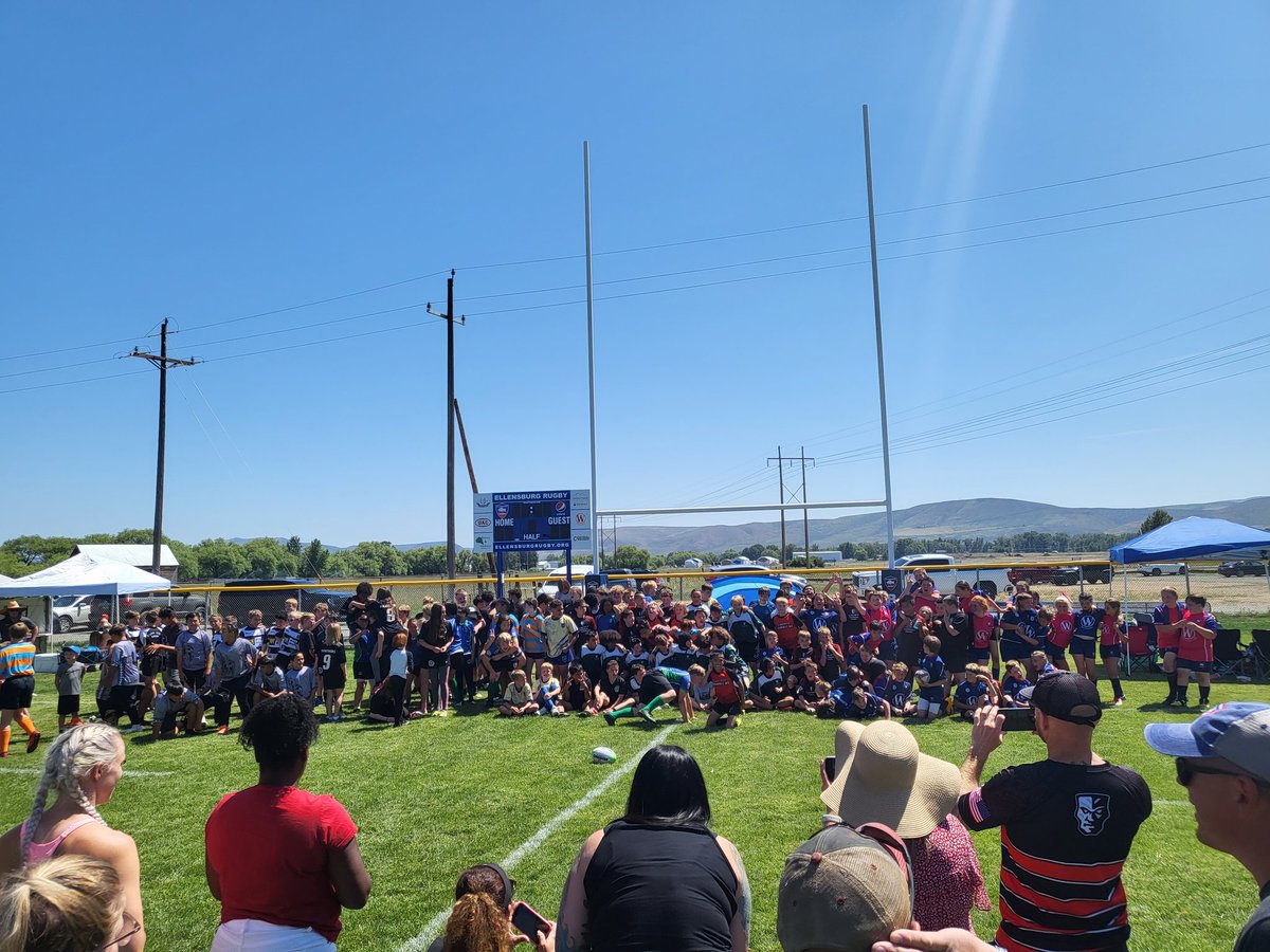 Big group rugby photo from teams all of Washington. <a href="/rugbywa/">Rugby Washington</a> <a href="/CascadeRugby/">Cascade Rugby Union</a>