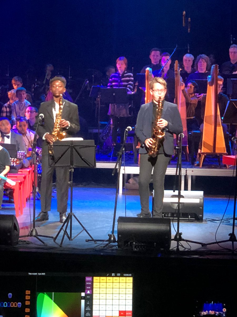 GLRijswijk's tweet photo. We waren bij het Music &amp; Dance Fest van @TriasRijswijk in de Schouwburg. Er werd met veel plezier en op hoog niveau muziek  gemaakt!

GroenLinks wil dat iedere Rijswijker plezier kan beleven aan #cultuur.  Super dat kinderen met een #ooievaarspas gratis les  krijgen bij Trias! https://t.co/RdmbCKdGBo