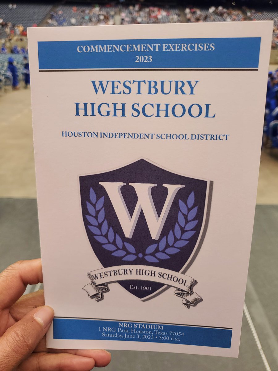 Congratulations @WHS_HUSKIES class of 2023! Go confidently in the direction of your dreams! @GPonceHS @BerzaydaOchoa