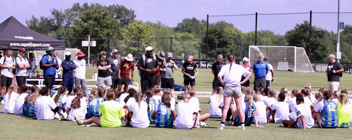 Caroline_e_b2's tweet photo. Thank you @maareeeow and @KS_RushSoccer for organizing an awesome ID Camp and huge thank you to all the coaches that came out to watch us play these past two days! I had a great time! 

@KSRushGA07 @KSRGirlsAcademy https://t.co/6y8vLoD6Yt