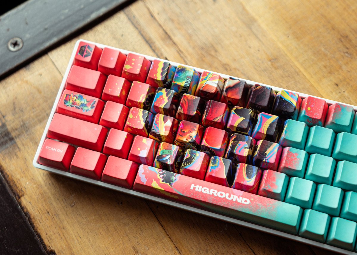 higround's tweet image. To celebrate the release of #StreetFighter6 we’ve teamed up with SF to give away: 

1. Exclusive Higround x SF6 keyboard (1 of 2 ever made) 
2. SF6 Game Code (PC)

TO ENTER:
- Follow @higround
- RT and Like
- Tag 2 friends below
- Winner will be contacted on 6/10