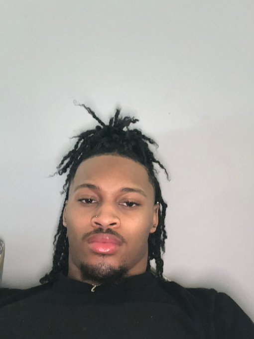 Wyd ? https://t.co/n9OD5EI9fJ