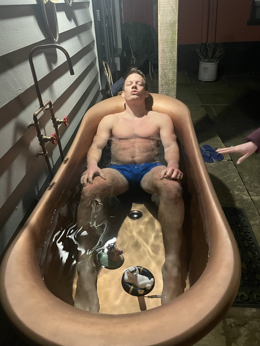 The Big Feed Up HQ Podcast 

Ep 193 - Ice Baths &amp; Cold Water Therapy 

on.soundcloud.com/VWRovHWMtSKtwi…

Supported by <a href="/33Fuel/">33Fuel Natural Sports Nutrition</a>