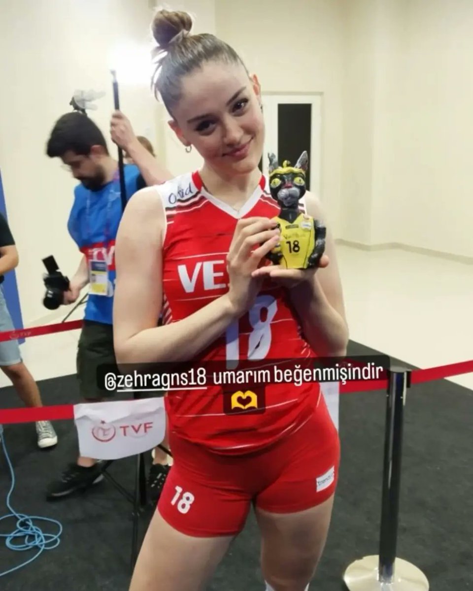 homoart2's tweet photo. 🎨🖌😽🗿🤍❤️

#ZehraGüneş #Turkey #zehra #FileninSultanları #VNL #sculpture #artwork #volleyball https://t.co/abkYMDZdkj