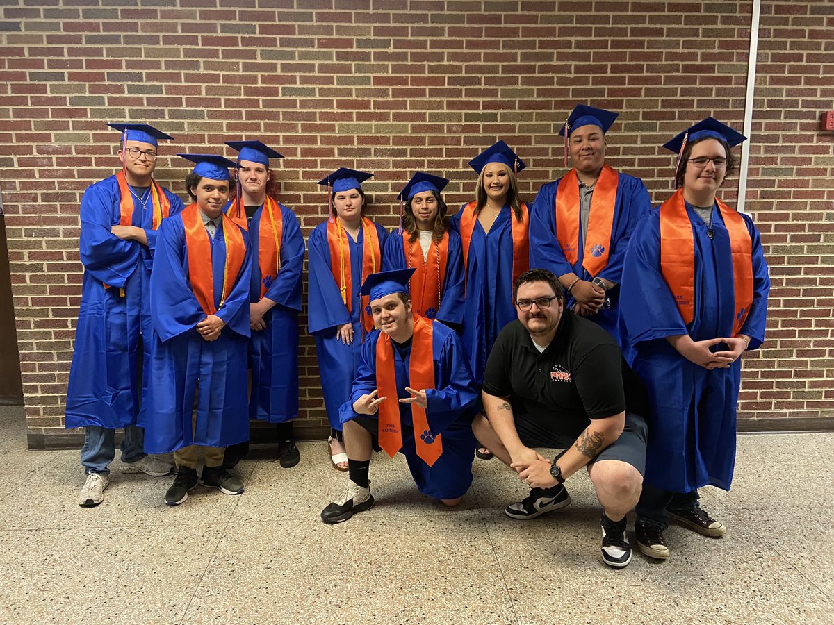Congratulations to all of the Panther Esports players who graduated today! Thank you for your commitment to the program we wish you the best!