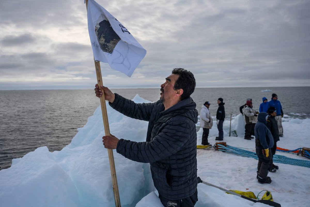 "You can never give up": A longtime Point Hope whaling captain lands his first bowhead adn.com/alaska-news/ru…